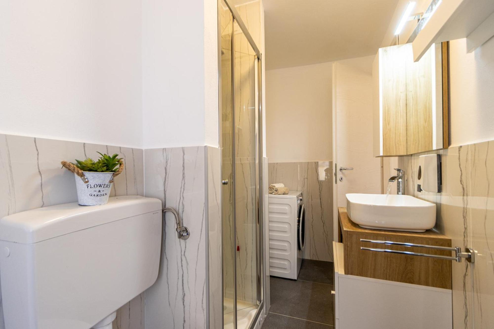 Golden Lake - Luxury Apartment ☆☆☆☆☆ - 100M From The Lake Бавено Экстерьер фото